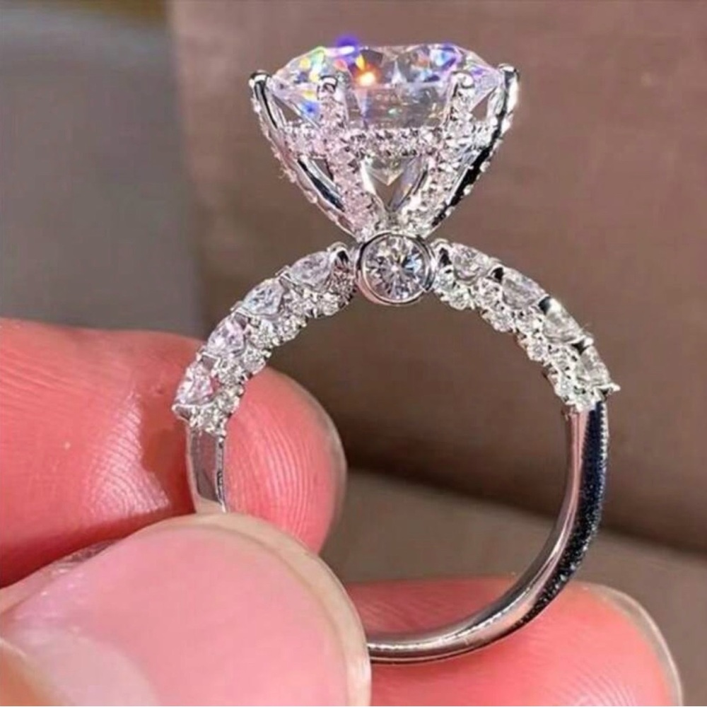 Elegant Silver Diamond Ring